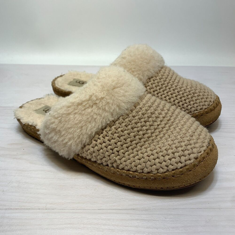 UGG Cozy Knit Slippers Women's‎ Size 11 Oatmeal Shearling Lined Hygge Slip On